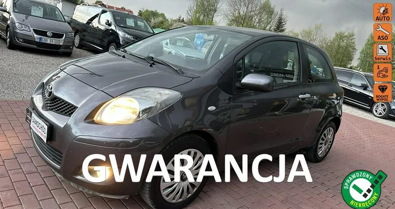 Toyota Yaris cena 14900 przebieg: 231000, rok produkcji 2010 z Łomianki małe 191